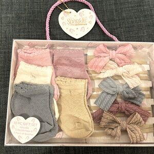 10 PC gift set for baby girl